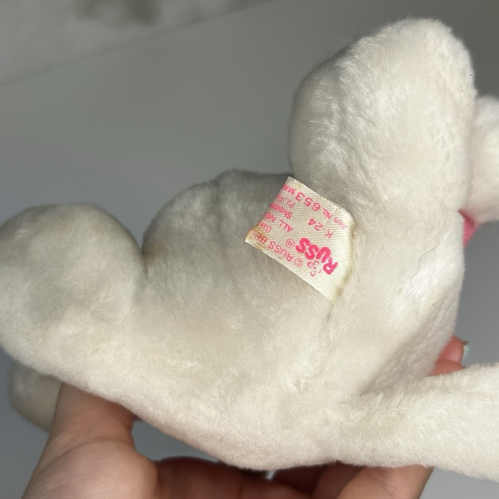 Russ Luv Pets White Kitty w/tags Cat Shirt Funny Saying Plush Collectible 7" - Picture 6 of 10